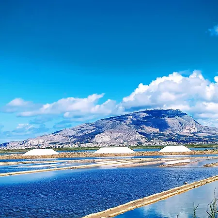 アパート Sosta A Colori トラーパニ